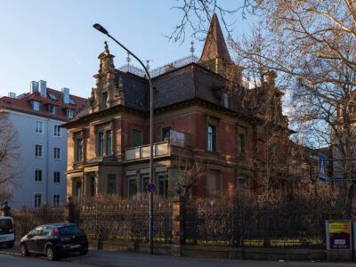 Davon, dass die Bismarckstraße einst die Pracht- und Vorzeigestraße von Würzburg war, zeugen heute noch herrschaftliche Gebäude.