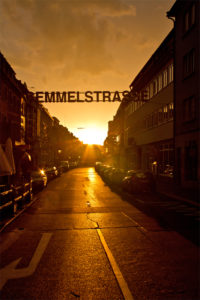 Semmelstraße im Hauger Viertel bei Sonnenaufgang.