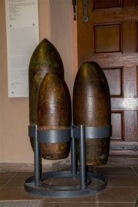 Bomben wie diese waren es, die Würzburg zerstörten. Die Dauerausstellung im Rathaus wurde 2011 zum Jahrestag neu gestaltet.
