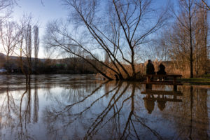 Das erste Hochwasser im Jahr 2020 zeigt sich am Graf-Luckner-Weiher von seiner "schönen" Seite.