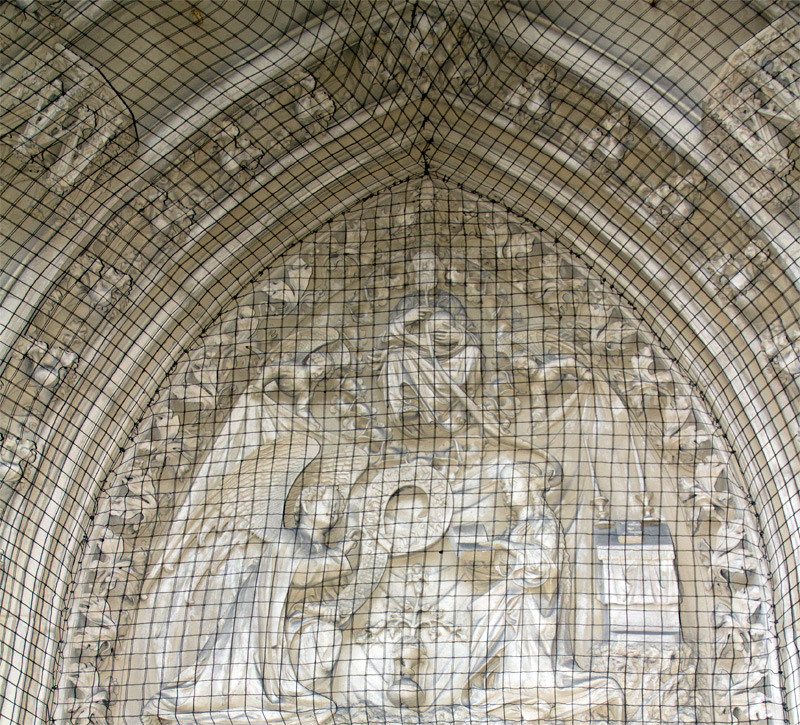 Blick auf das Portal der Marienkapelle mit dem Bildnis der "Empfängnis"