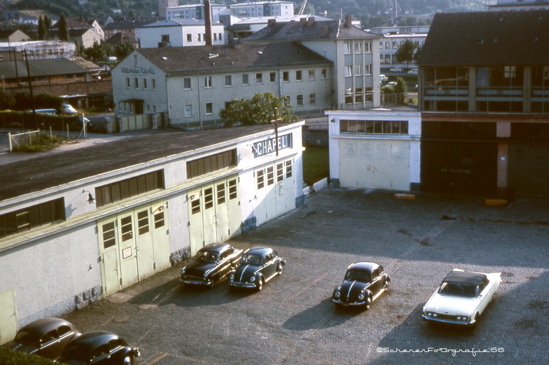 Blick auf die ehemalige Garage direkt neben der Kaserne.