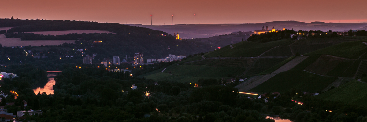 Wallpaper: Blick nach Würzburg vom Kartoffeltum