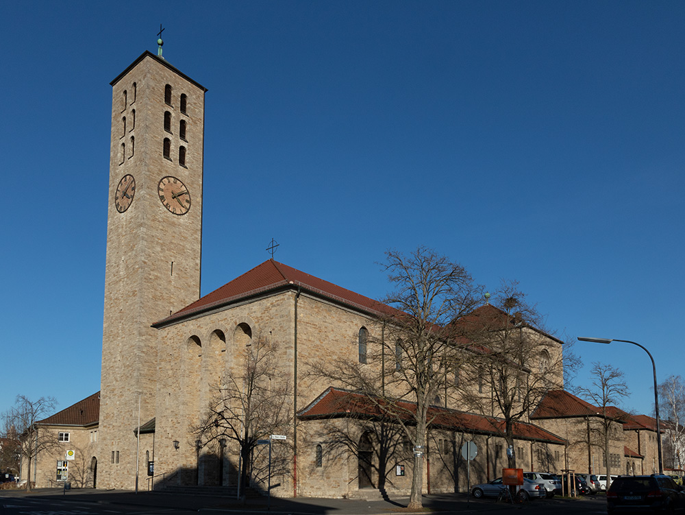 Die Katholische Kirche "Unsere Liebe Frau" (ULF) am Frauenlandplatz.