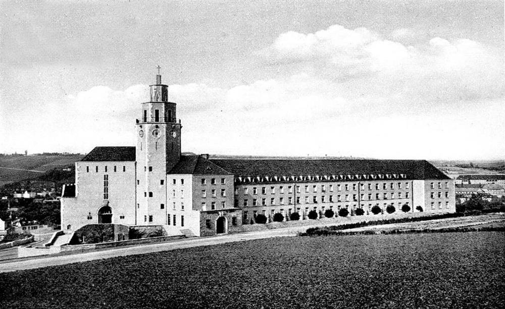 Kloster Mariannhill der Mariannhiller Missionare im Jahr 1936 am Mönchberg.