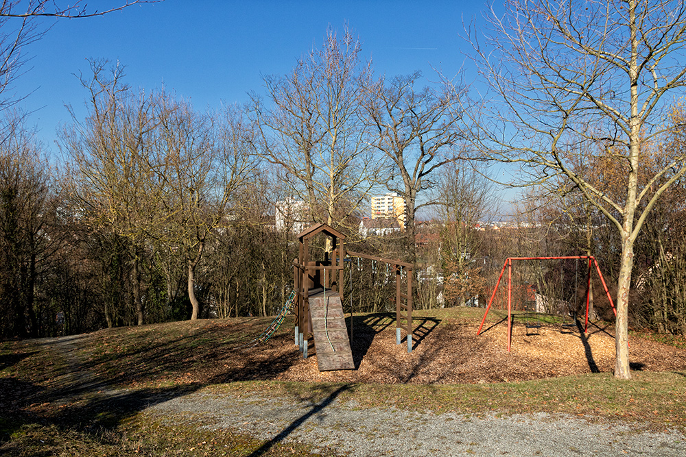 Spielplatz am Happach.