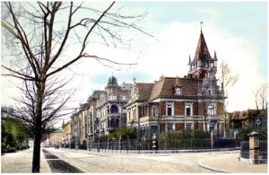 Villen an der damaligen Pleicherglacisstraße 1907. Im Jahr 1915 wurde die ganze Straße zu Ehren des Reichskanzlers Fürst Otto von Bismarck an dessen 100. Geburtstag in Bismarckstraße umgetauft. 