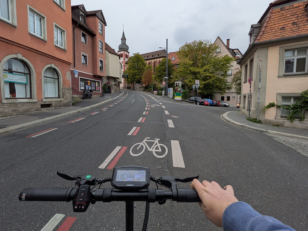 Fahrradwege: In und um Würzburg gibt es viele gute Möglichkeiten mit dem E-Scooter zu fahren.